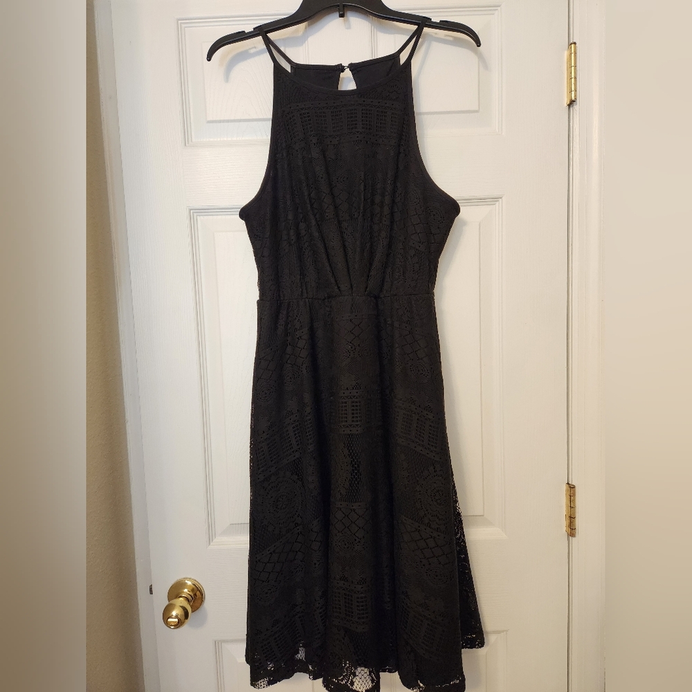 Black dress with lace overlay by Bailey Blue, Jr. Size XL (Fits Sz. 6)